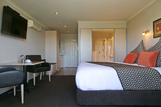 Studio, Jetted Tub, Ground Floor