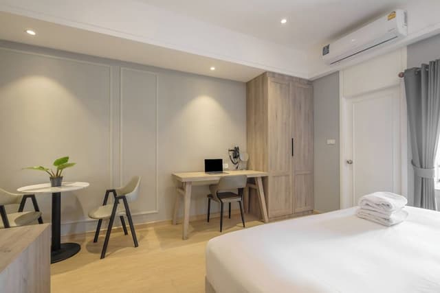 Executive Suite