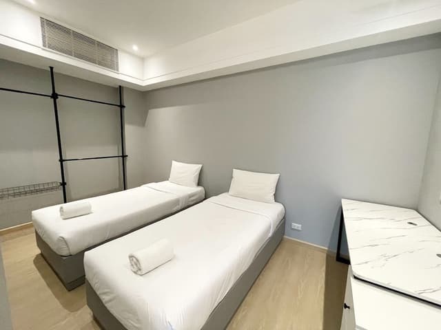 Signature Suite