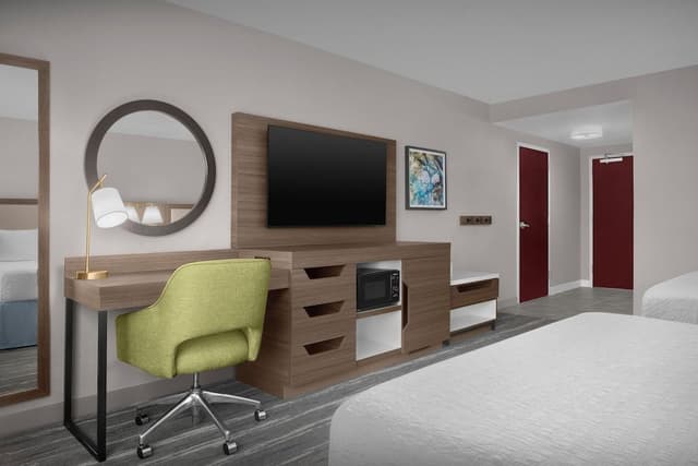 Room, 2 Queen Beds, Accessible, Non Smoking