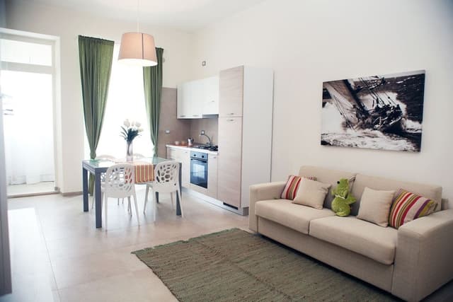 Apartment, Courtyard View (Sottovento)