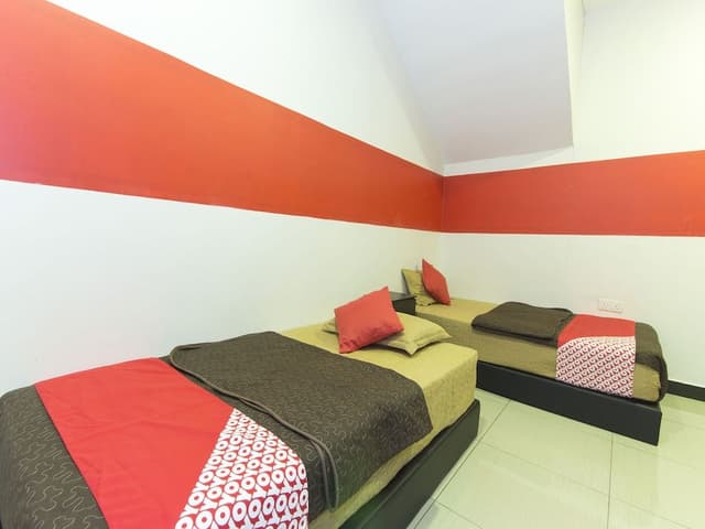 Standard Twin Room