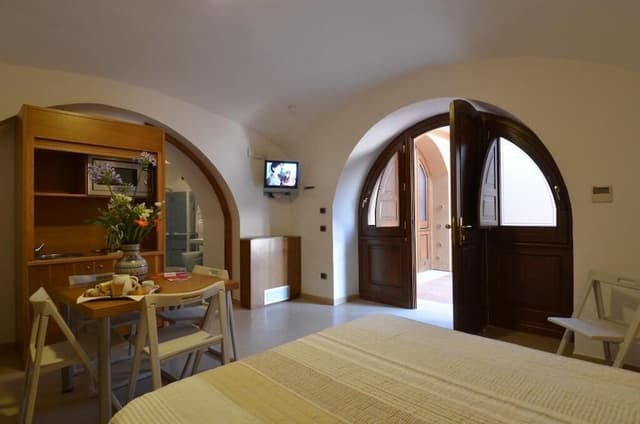 Camera Familiare con Angolo Cottura - Dependance - Altro Edificio