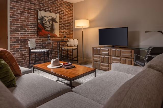 Suite, 1 King Bed, Accessible, Non Smoking