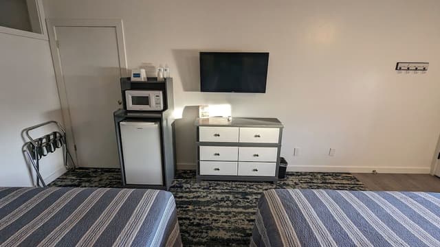 Deluxe Room, 2 Queen Beds, Non Smoking