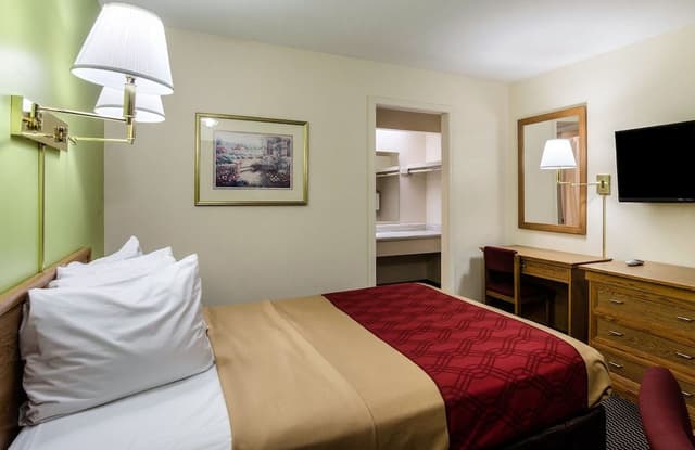 Room, 1 King Bed, Accessible, Non Smoking