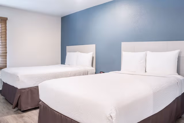 Suite, 2 Queen Beds, Non Smoking