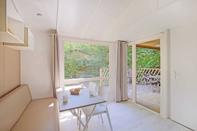 Mobile Home, 2 Bedrooms