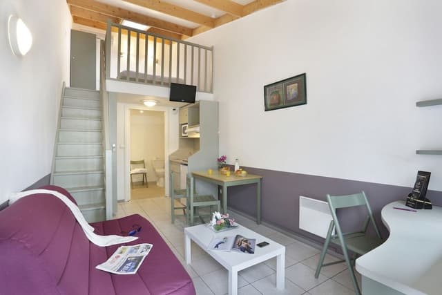 Studio 4 personnes avec coin nuit