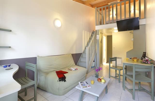 Studio 4 personnes avec coin nuit