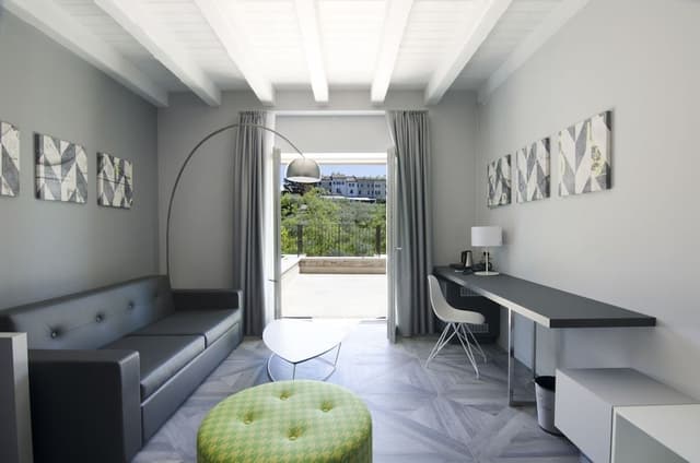 Junior Suite, Balcony, Garden View