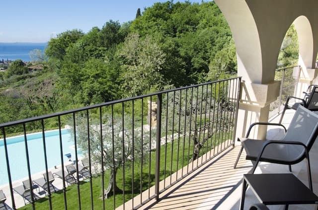 Junior Suite, Balcony, Garden View