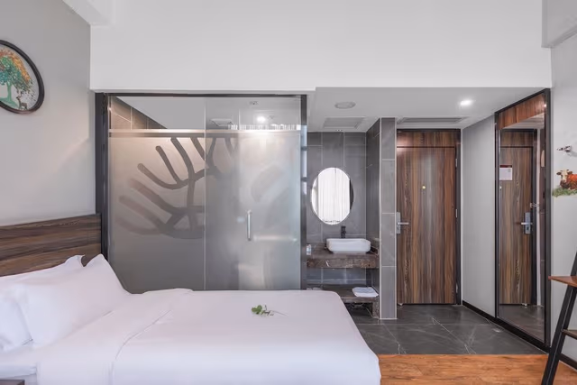 Standard Twin Room