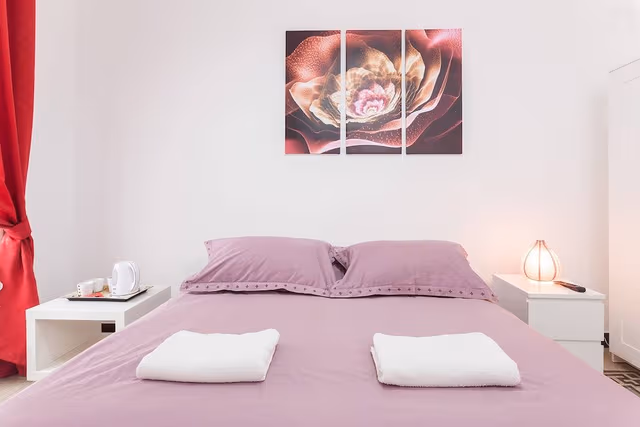Twin Room, Shared Bathroom