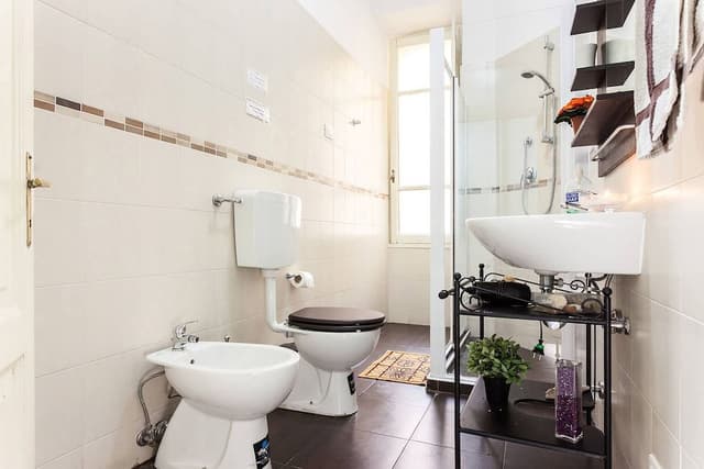 Twin Room, Shared Bathroom