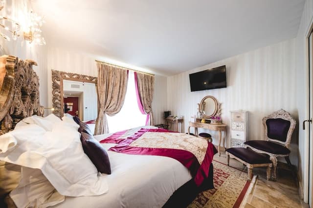 Classic Room, Garden Area