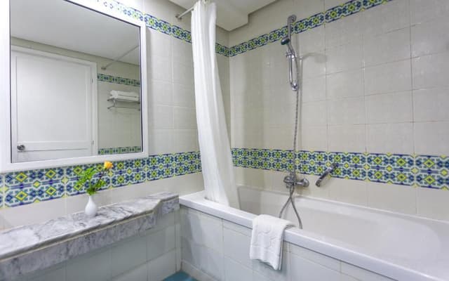 Habitación Double ( 2 adult + 1 child )
