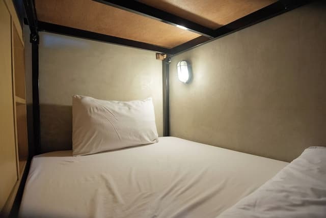 6 Bed Mixed Dorm