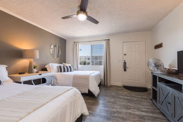 Room 1 - Queen & Double Room