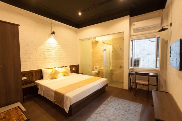 Deluxe Double or Twin Room