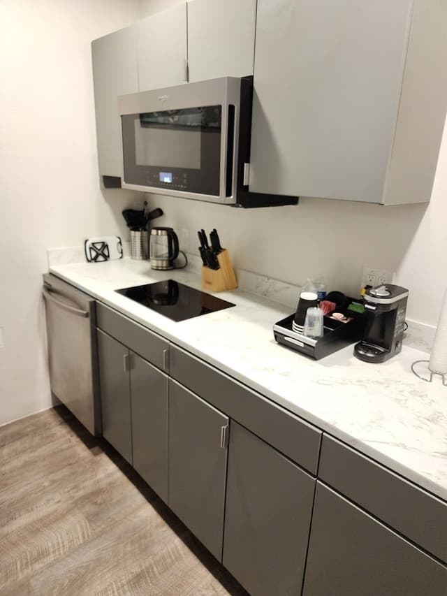 Deluxe Studio, Kitchenette, City View