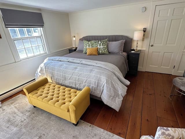 Deluxe Room, 1 King Bed