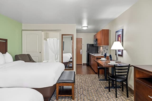Comfort Suite, 2 Queen Beds, Mobility Accessible