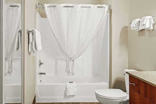 Comfort Suite, Two Queen Beds with Kitchenette