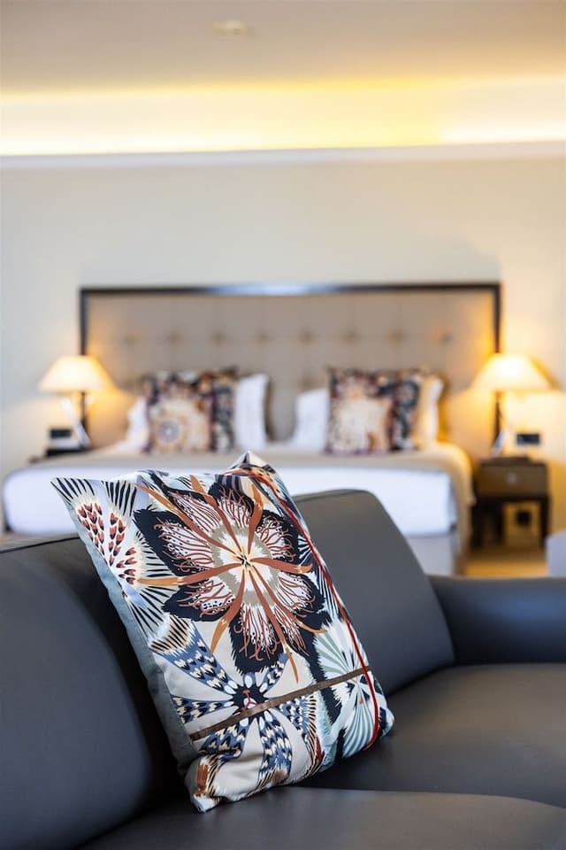Suite, Sea View