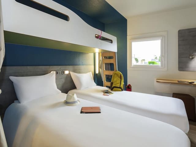 Triple Room, Multiple Beds