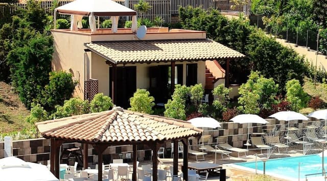 Exclusive Villa, Hot Tub, Garden Area