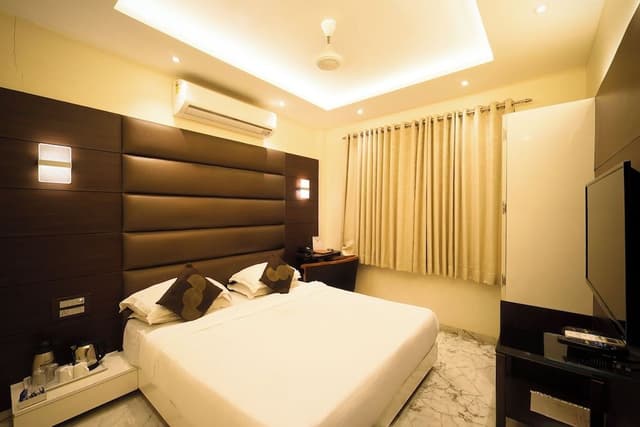 Special Super Delux AC Room