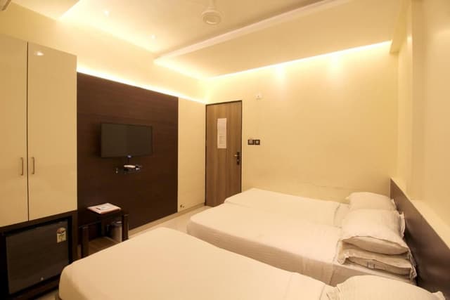 Triple Bed Non AC Room