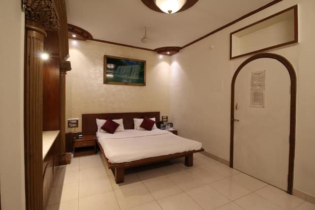 Triple Bed Non AC Room