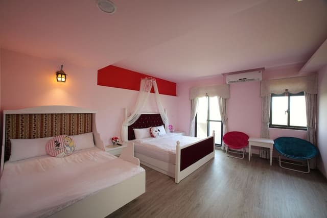 Standard Quadruple Room (Carriage)