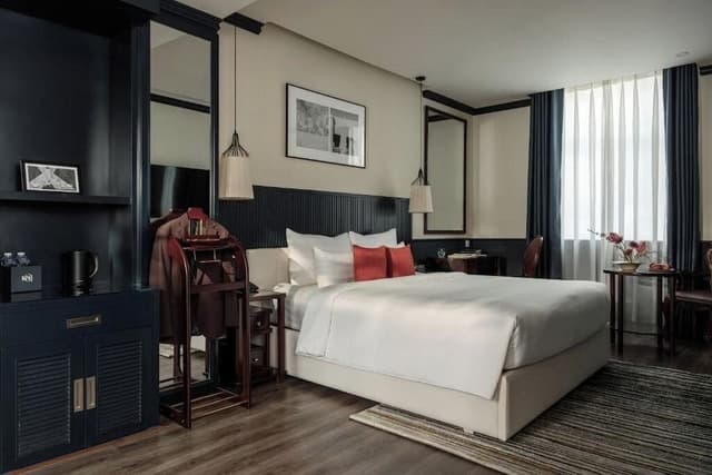 Grand Double Room, City View