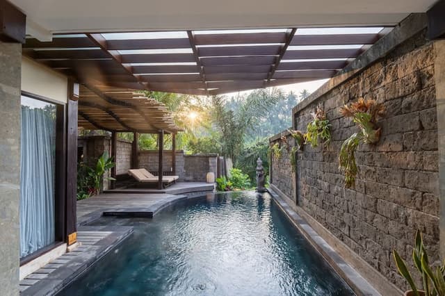 Premier Garden Villa