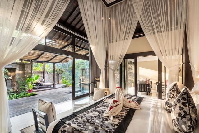 Premier Garden Villa