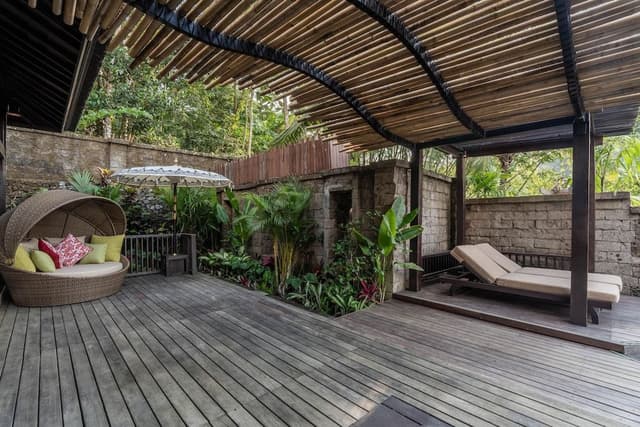 Premier Garden Villa