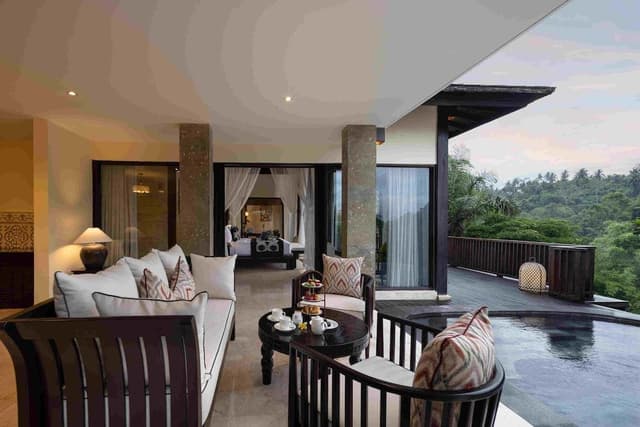 Premiere Pool Villa