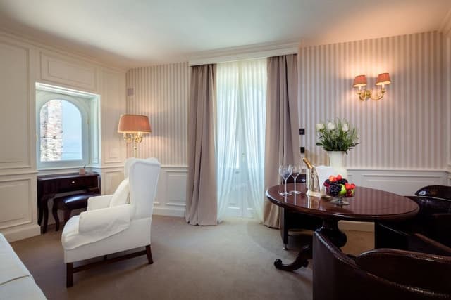 Royal Suite, Hot Tub, Lake View (SPA)