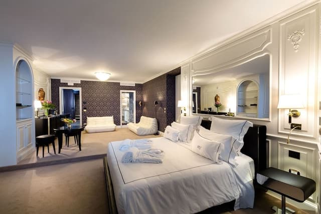 Luxury Suite, Hot Tub, Lake View (SPA)