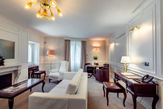 Royal Suite, Hot Tub, Lake View (SPA)