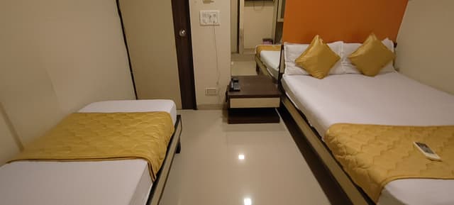 Deluxe Triple Room