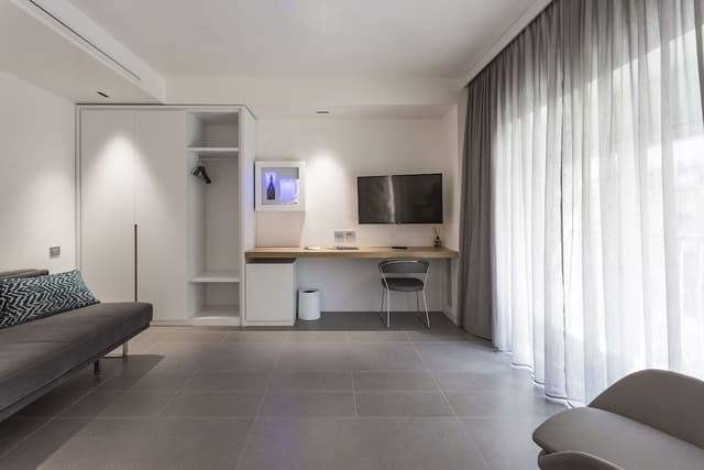 Junior Room