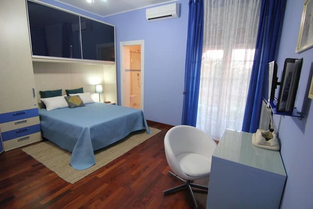Standard Double Room, 1 Queen Bed, Ensuite, Pool View