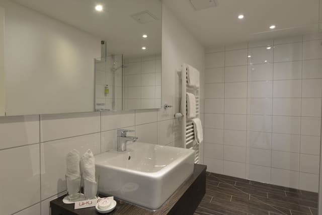 Basic Quadruple Room (Suterain)