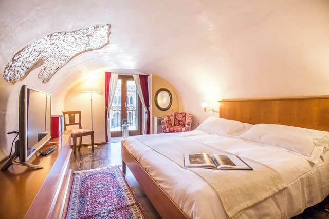 Exclusive Suite, City View
