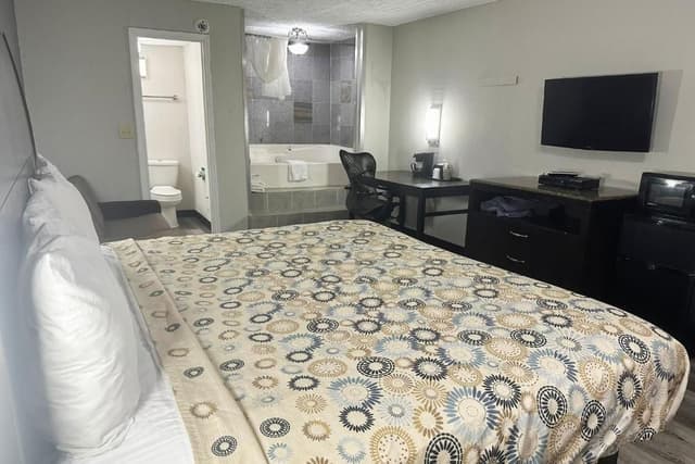 King Bed Non-Smoking