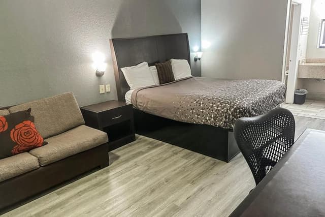 2 Queen Beds Non-Smoking
